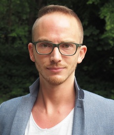 Portrait picture of Christian Schmidt